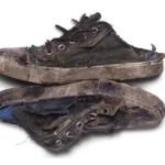 Produk Balenciaga Banyak Dikritik, Desainnya Kini Makin Aneh!