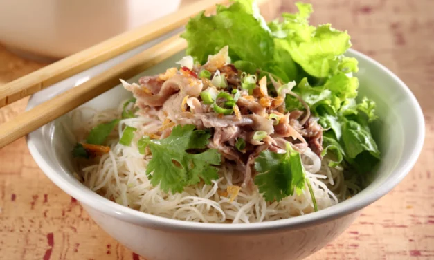 Menu Bihun Bebek Sajian Kuliner Yang Pas Untuk Berbuka Puasa