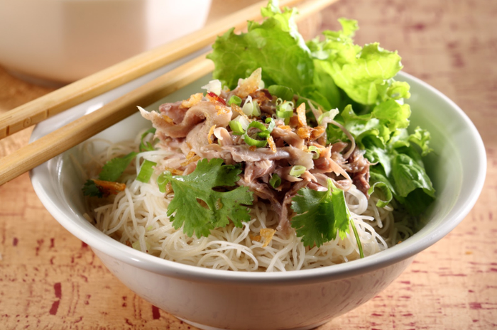 Menu Bihun Bebek Sajian Kuliner Yang Pas Untuk Berbuka Puasa