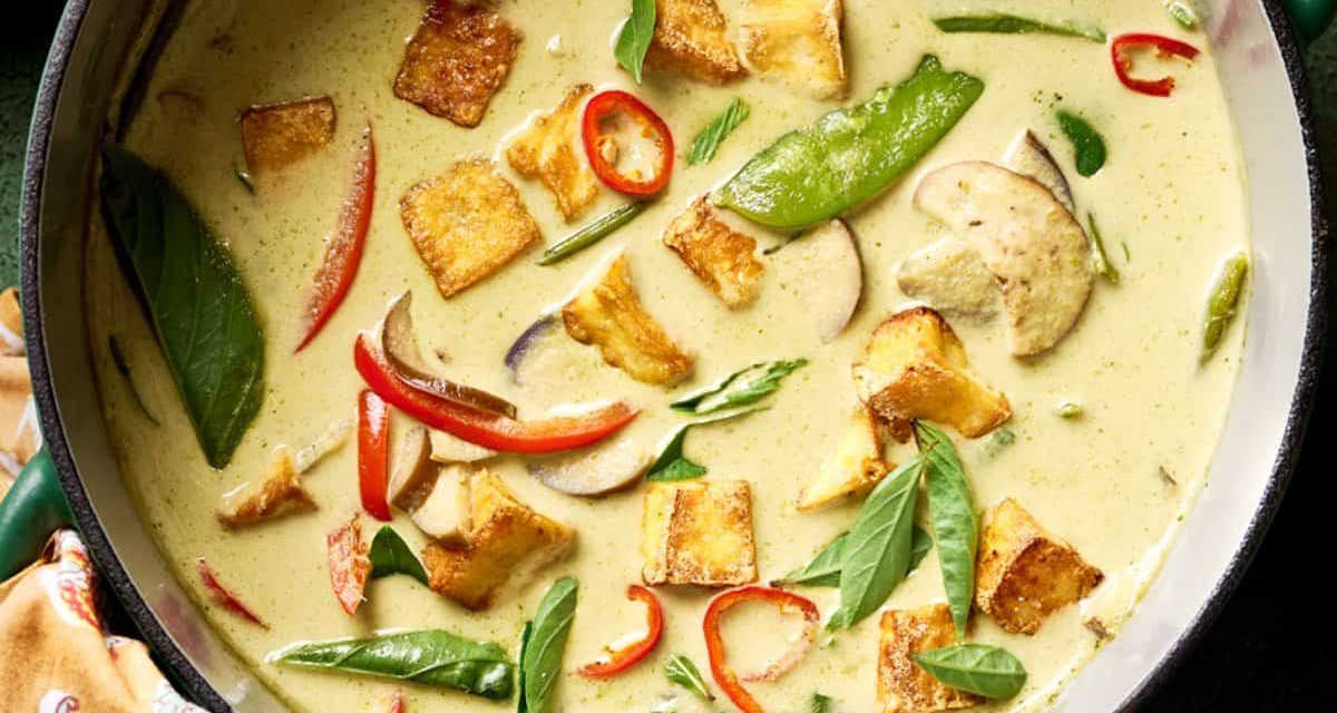 Green Curry: Makanan Khas Thailand Yang Memanjakan Lidah