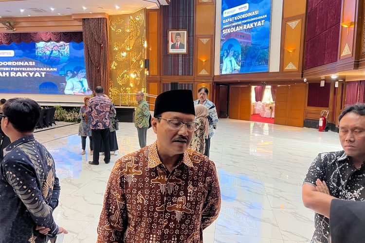 Menteri Sosial