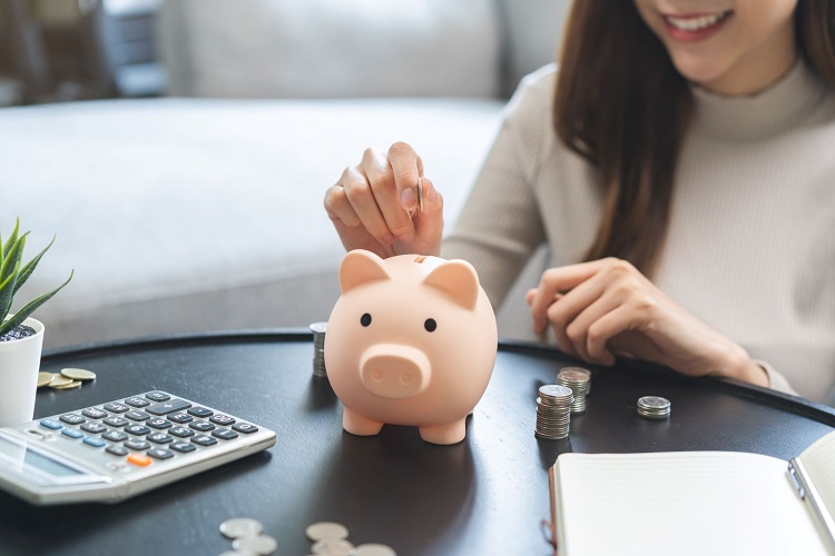Tips Menabung Efektif Tanpa Harus Hidup Menjadi Orang Pelit