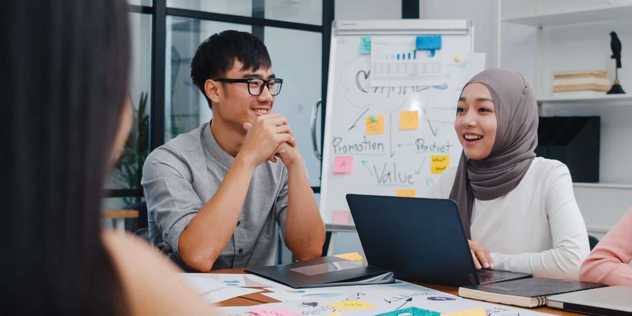 Wirausaha Sukses Berkat Optimalisasi Media Sosial Dunia Bisnis